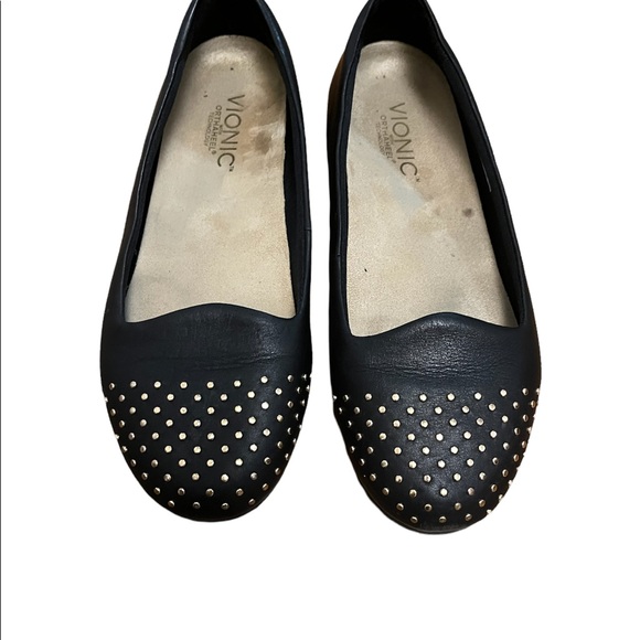 Vionic Bondi Black Studded Gold Loafers Flats Size 6.5 - Picture 2 of 5